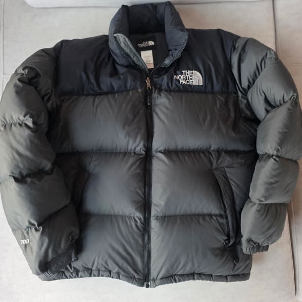 일본판 노스페이스 700 눕시 검/회 구스다운 L(105)