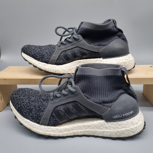 아디다스 울트라부스트 올터레인운동화250