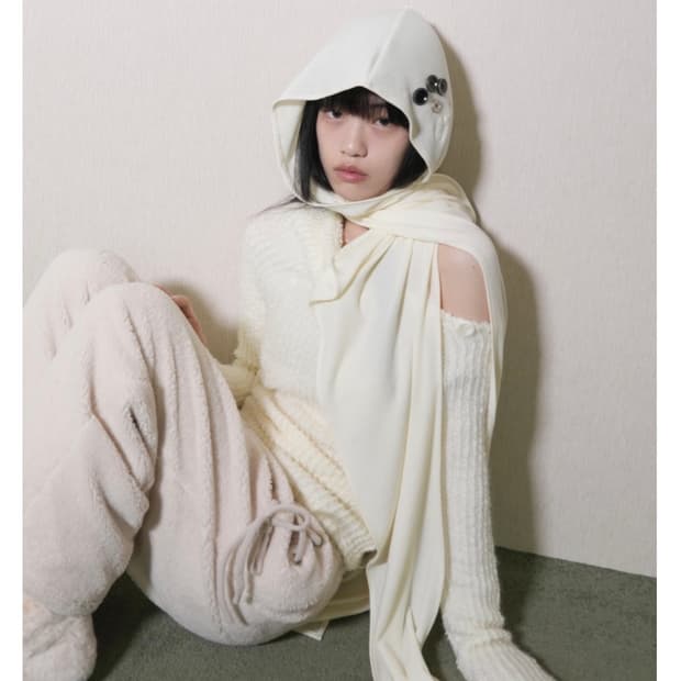 PEINTURE 버튼 후드 스카프