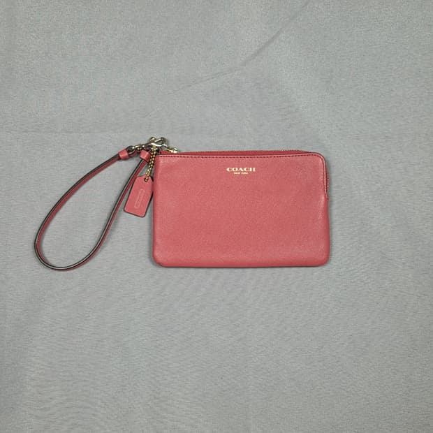 [코치] 크로스그레인 레더 탑 지퍼 스몰 리스트릿 | G00017