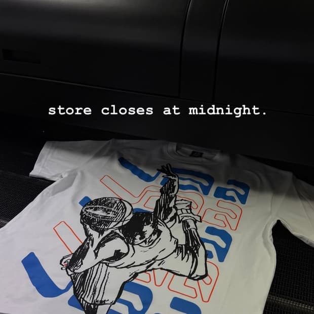 corteiz x V.A.A tee 구합니다