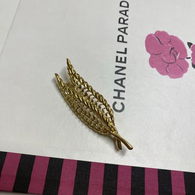 빈티지 골드 리프 브로치