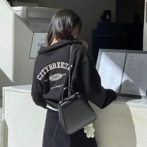 시티브리즈 아치 로고 플리스 하프 집업 미연착용 코듀로이 스커트 코디