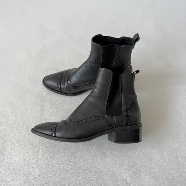 [EU37]마시모두띠(MassimoDutti) 레더 첼시부츠(SPAIN)