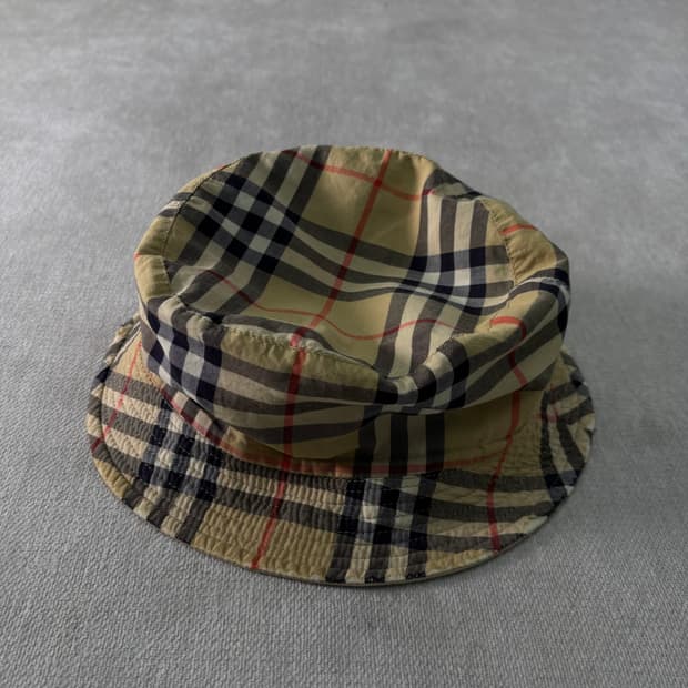 버버리 90s 노바체크 리버시블 버킷햇
