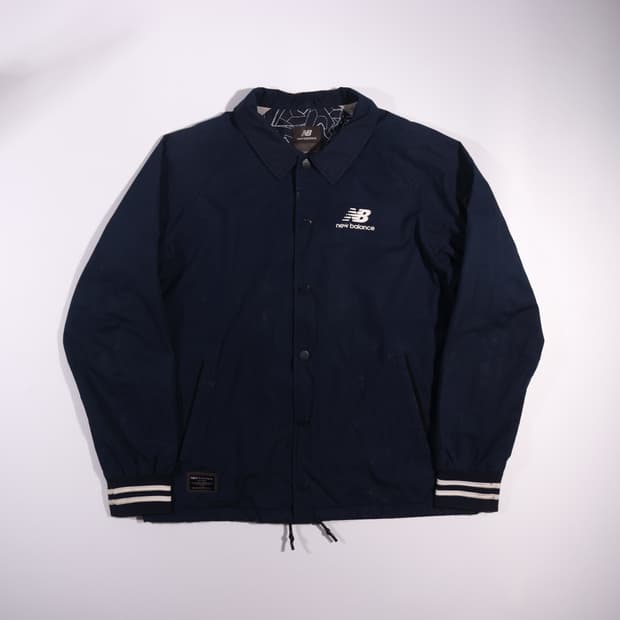 뉴발란스 바람막이 자켓 B616