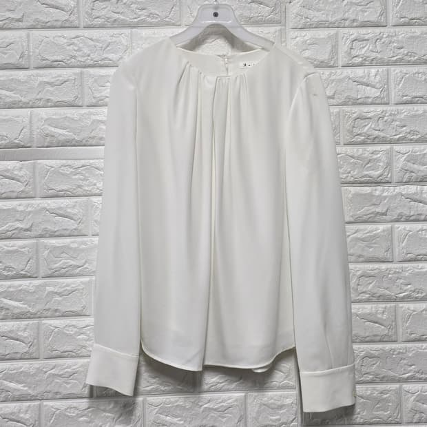 잇미샤 화이트 블라우스 M