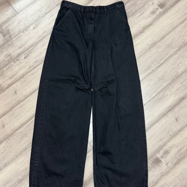 엔타이어 스튜디오 뎀 진 마그네타이트