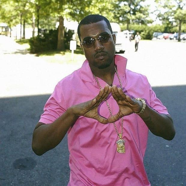 칸예 핑크 폴로