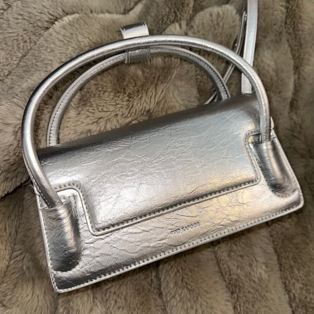 파인드카푸어 마티 웨지백 22 실버