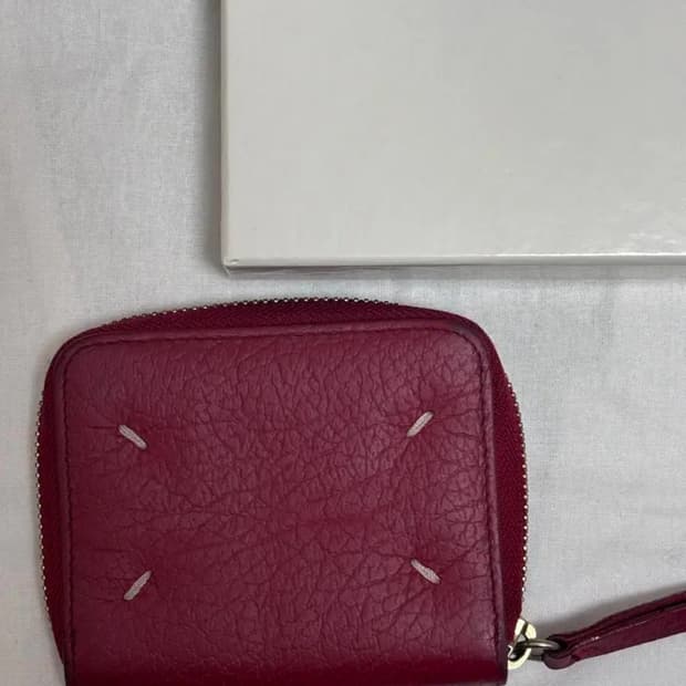 마르지엘라 레드 반지갑