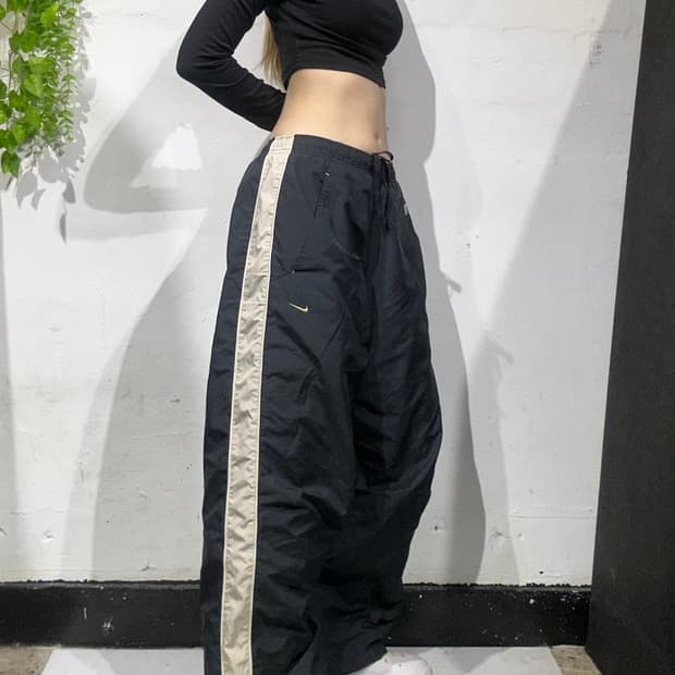 나이키 블랙 와이드 베이지 사이드 라인 트랙 팬츠 L