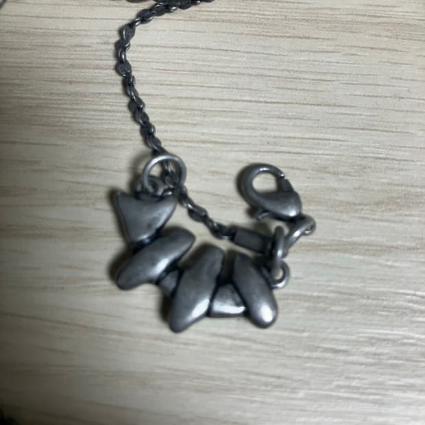 해칭룸 thorn necklace