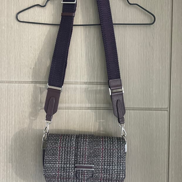 러브캣 퍼플 트위드 패턴 새들백