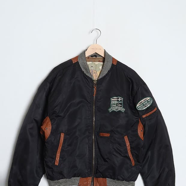 8~90's FREE ACTION Bomber Jacket