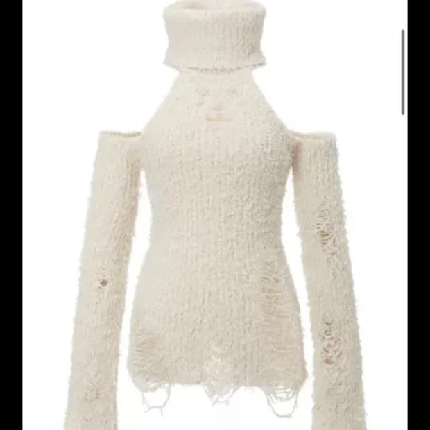 쓰리타임즈) 데미지 터틀넥 니트 & 스커트 세트 아이보리