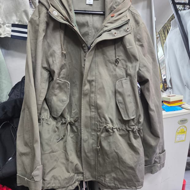 아디다스  후드   카키색  야상