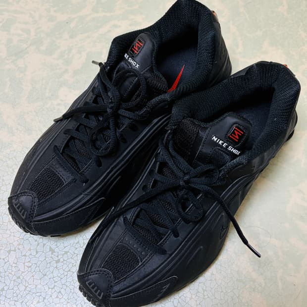 나이키 우먼스 샥스 r4 블랙 285
