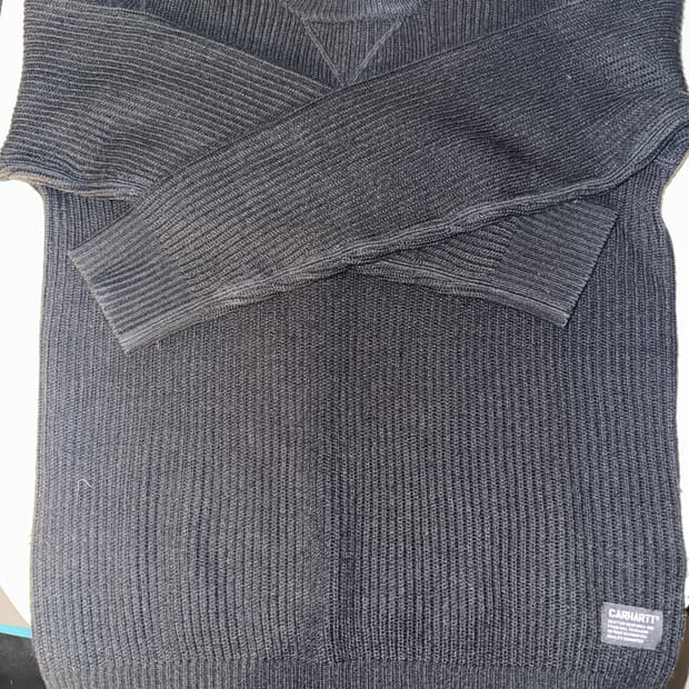 칼하트 니트