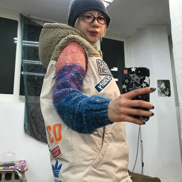 아디다스 오리지널 로고 양털 패딩조끼 