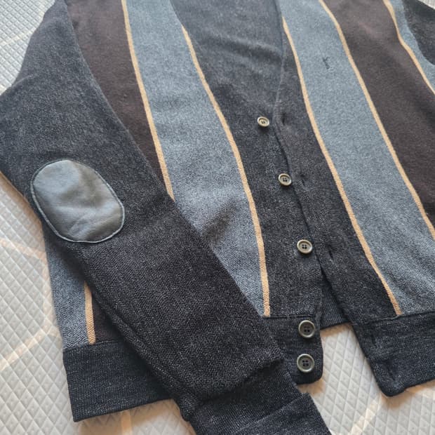 입생로랑 가디건