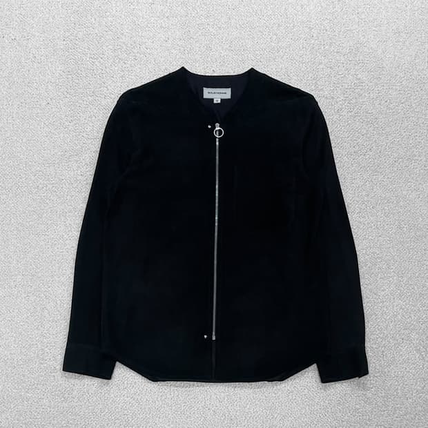 솔리드옴므 노 카라 스웨이드 자켓 블랙