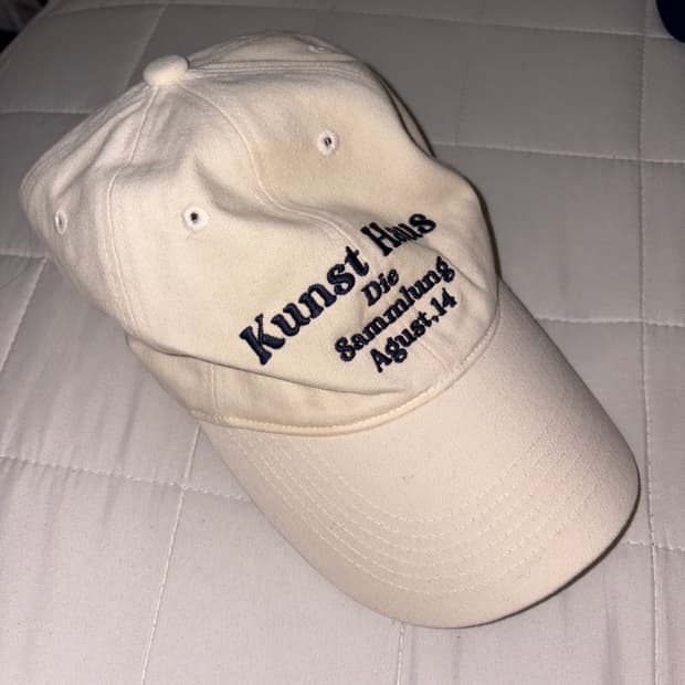 Kunst haus 모자 판매합니당