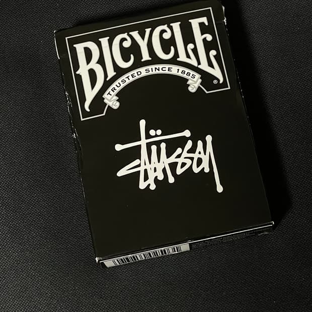 [새상품]스투시 X 바이시클 트럼프카드
