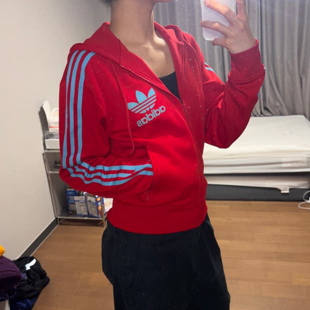 아디다스 빅파이어버드 레드 불꽃 세미크롭 후드집업 져지