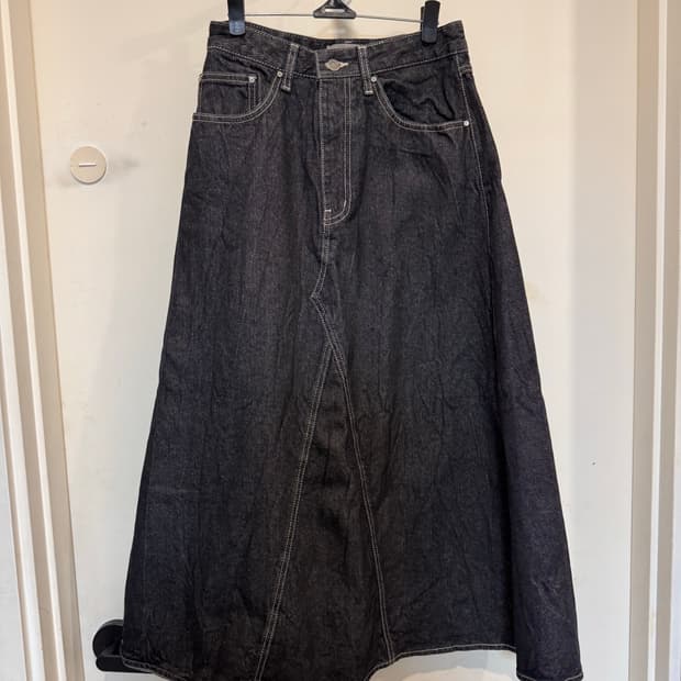 에센셜 by EQL 데님 A라인 스커트