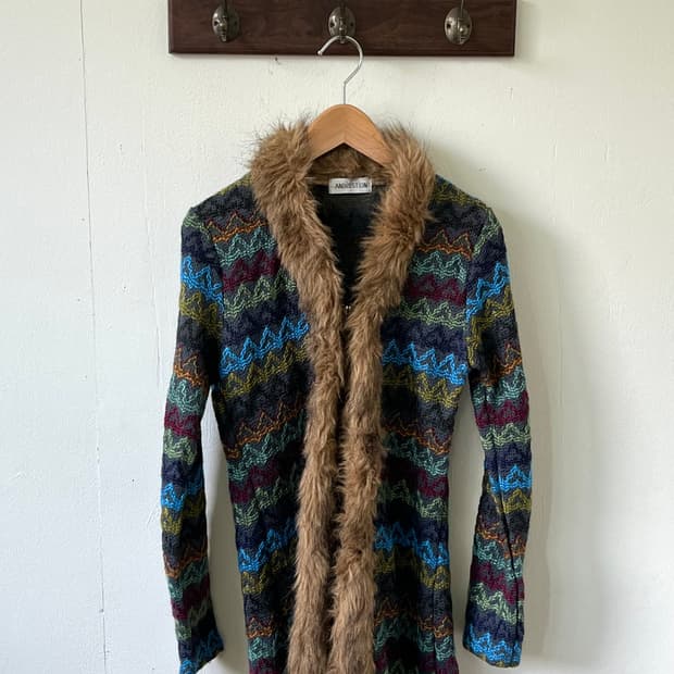 ANDISSTION 퍼 하트 가디건