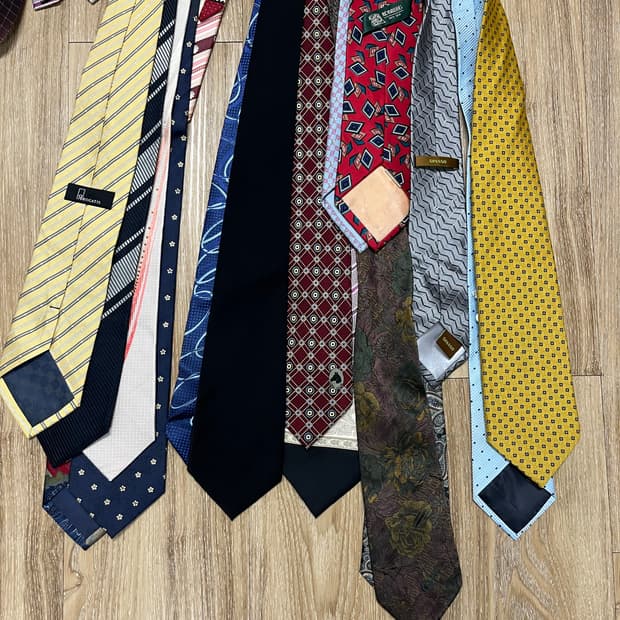 넥타이 넥타이 넥타이