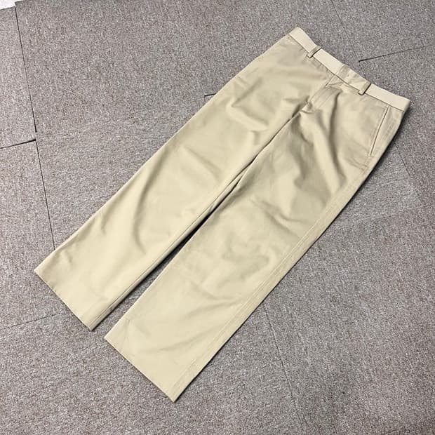 인뎁스리포트 치노팬츠