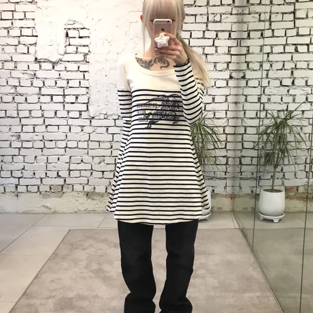 버버리 블루라벨 슬림핏 니트