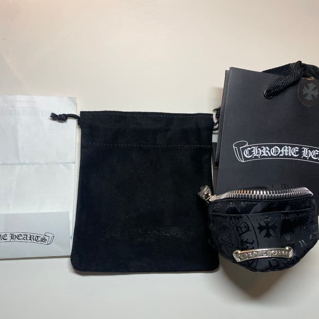 크롬하츠 스크롤라벨 미니가방