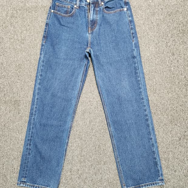 무신사 스탠다드 스트레이트 데님 팬츠 미디엄 인디고