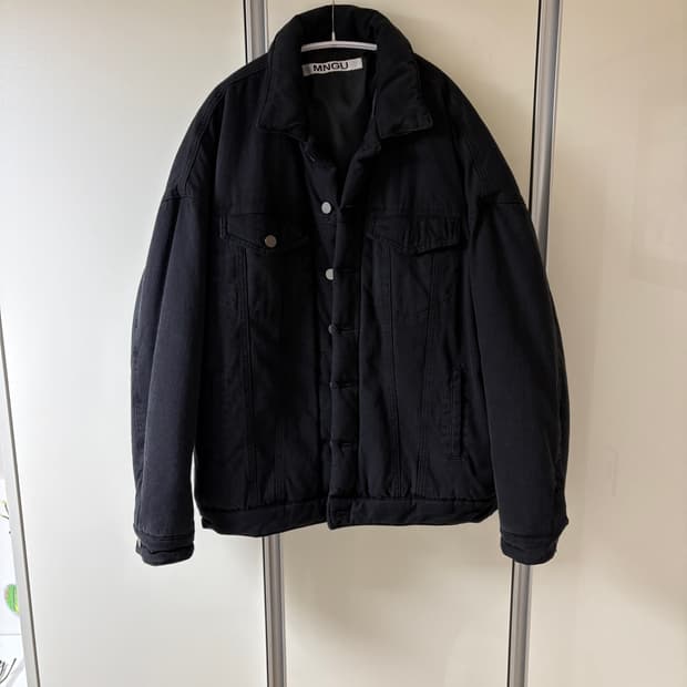 Mngu 패디드 트러커