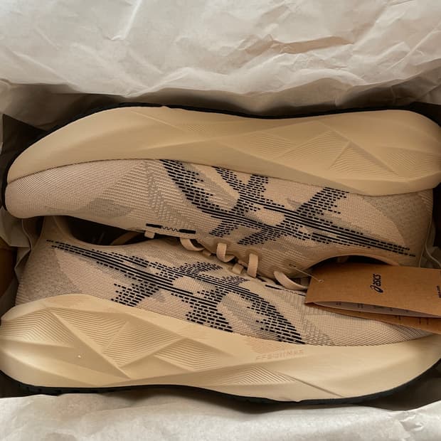 [285] 아식스 노바 블라스트 5 오트밀 블랙 D