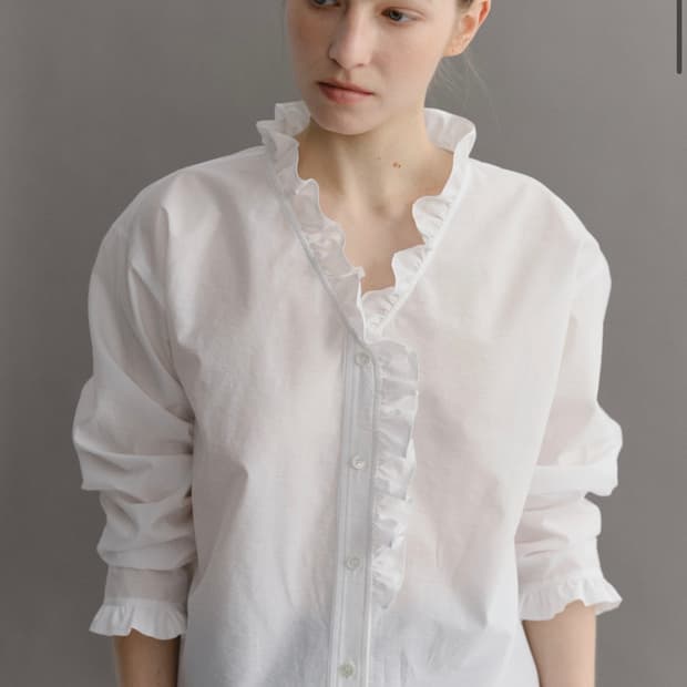 이아 코브 러플 셔츠 블라우스 eaah cove ruffle shirt