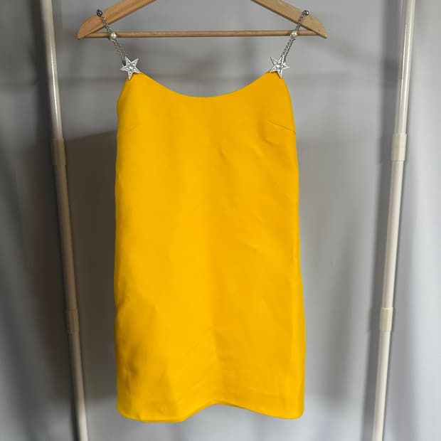 미우미우 캔디체인 스트랩 옐로우 드레스