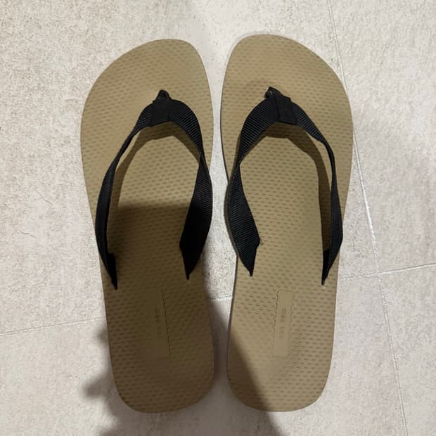 the row dune flip flop 