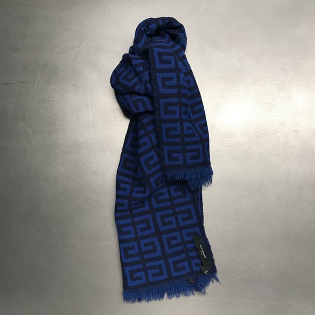 지방시 로고 머플러 블루