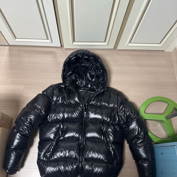 자라 유광패딩 M