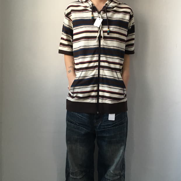 Stripe pattern hood zip up