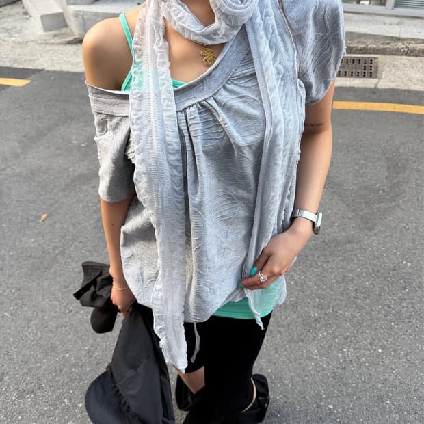 도트 보트넥 반펄 티셔츠