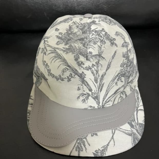 디올 뜨왈 드 주이 한정판 모자 새상품