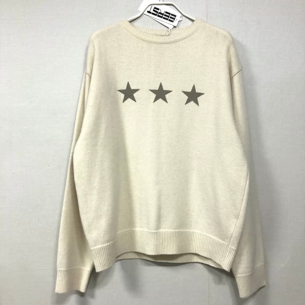(새상품) EETST 이어스트 남녀공용 헤어리 별 스타 라운드넥 니트 L