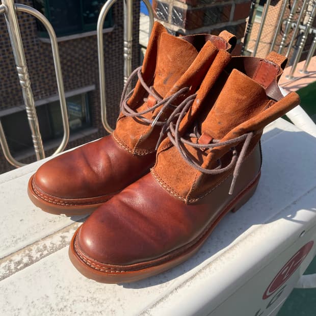 (255) 클락스 트레이스 더스크 부츠