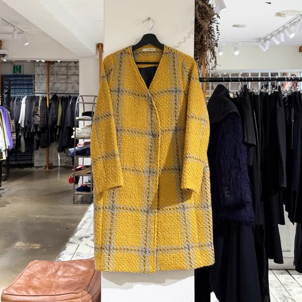 본 아뻬띠 옐로우 멀티컬러 트위드 롱 코트
