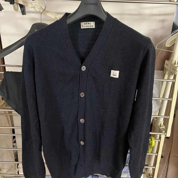 아크네 스튜디오 가디건